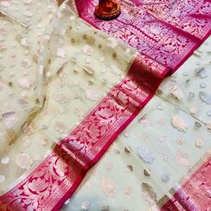 Handcrafted Creamy White Muslin Organza Saree with Deep Pink Zari Border & Blouse