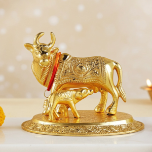 Aluminium Cow Statue – Elegant Home Décor Showpiece