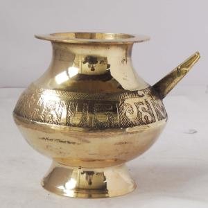 Brass Karwa Polish 20 , 620 ML