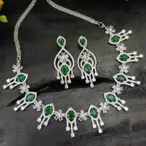 SONAMONE CUBIC ZIRCON NECKLACE