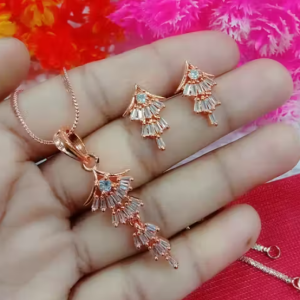 Gold-Plated Jewelry Set Features a Necklace And Matching Earrings