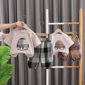 Kids T-Shirt with 3-Quarter Cotton Linen Checkered Bottoms Set
