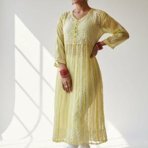 Lucknowi Hand Embroidered Chikankari Kurta