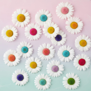 Daisy Candles – Handmade Soy Wax Pastel Color Flowers (6 piece)