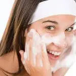 GLOWHER VITAMIN C FACE WASH 70 ML