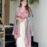 D 98 Elegant Embroidered Saree Set – Timeless Festive Glamour