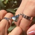 DESIGNER Proposal Ring Heart shape Maignetic And Silver Colour