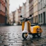 Vintage Style Pull Back Cutie Scootie Toy, Yellow and White, Die-Cast Metal Model (Multicolour)