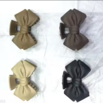 🎀 Matte Bow Hair Claw