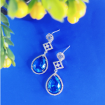 Elegant Royal Blue Teardrop Necklace Set