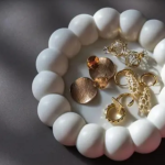 Perfect for adding a classy touch to any space. ✨