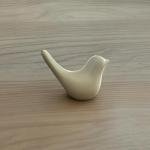 VIBHSA Ceramic Birds Showpiece for Modern Home Decor Shelves, Small Birds Statues for Living Room, Bookshelf, TV Stand (Set of 2)