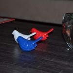 Vibhsa Handcrafted Bird Figurine of Happiness Red Glazed Bird Sculpture Collectible Bird Figurines Symbols of Health & Happiness (Red)