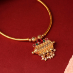 Gold-Toned, Stone-Studded Maharashtrian Thushi Necklace With  Peacock-Motif Pendant And pearl Drops